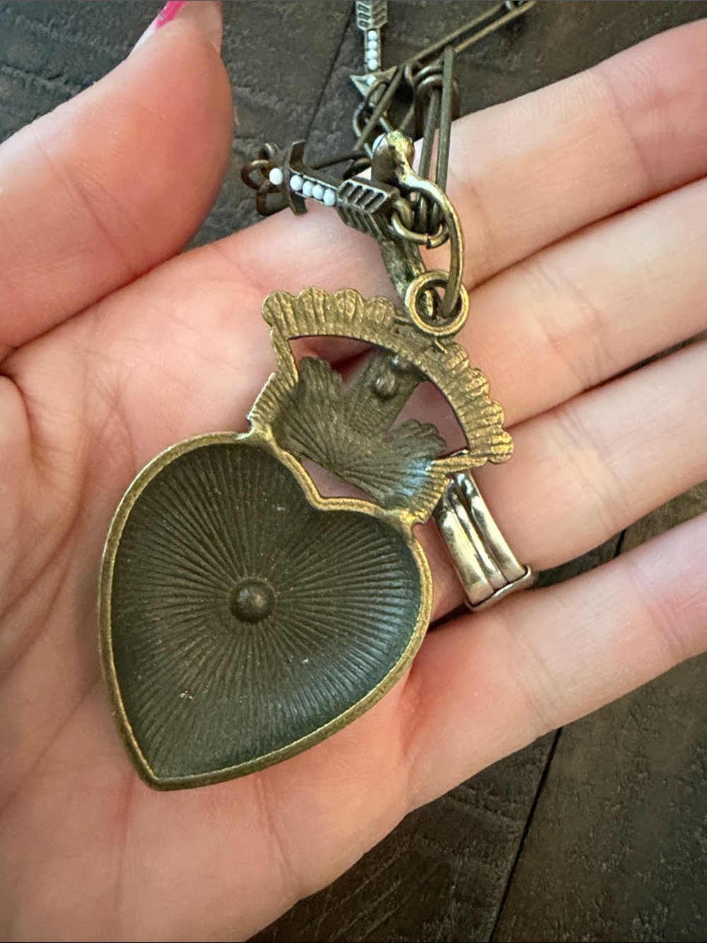 Nightcap Scotch and Sacred Heart Necklace - Picture 4 of 8